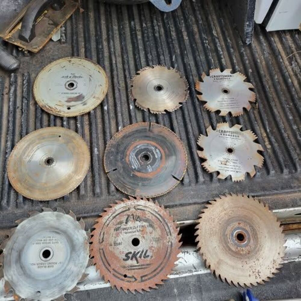 Lot of 9 Skil, Craftsman, and Black & Decker Circular Saw Blades
